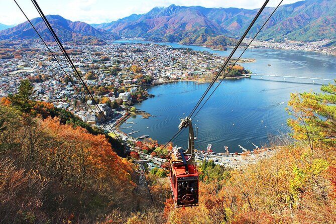 Day Trip To Mount Fuji and Hakone from Tokyo with English Guide - Chureito Pagoda: The Classic Shot at Arakurayama Sengen Park