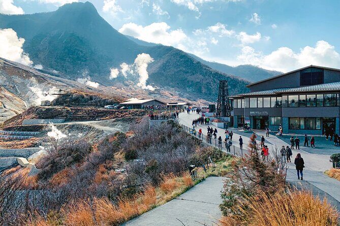 Private Tour to Mt Fuji and Hakone with English Speaking Driver - Stop 6: Kitaguchi Hongu Fuji Sengen Jinja Shrine